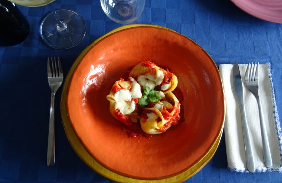 Lumaconi con segreto di melanzane e olive